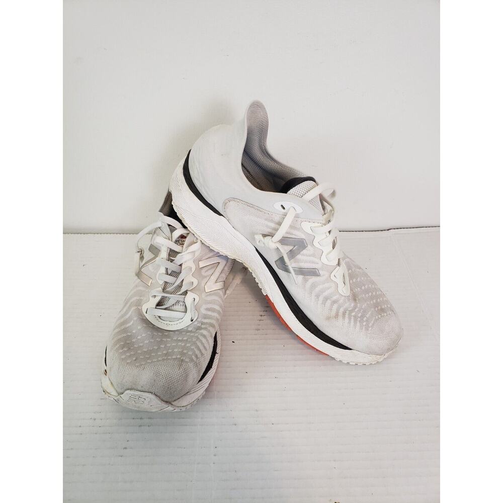 New Balance Fresh Foam 860 Mens Shoes Size 9.5 White Ghost Pepper Sports M860P11